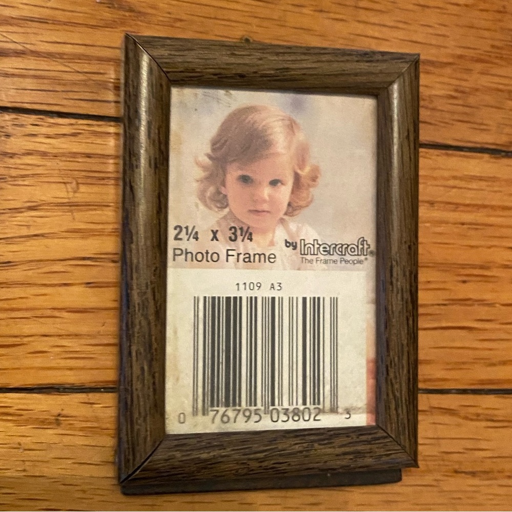 2 1/4 x 3 1/4 Photo Frame by Intercraft The Frame People